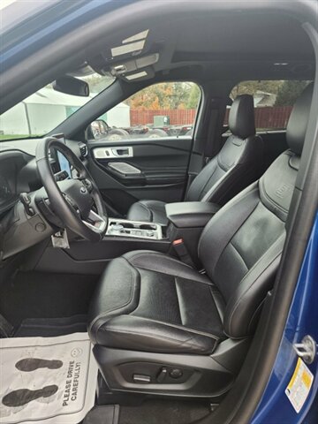 2023 Ford Explorer, $38900.00. Photo 10