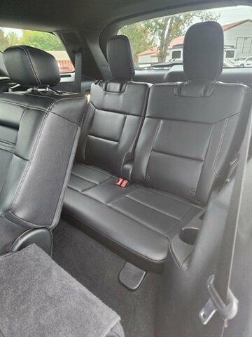 2023 Ford Explorer, $38900.00. Photo 11