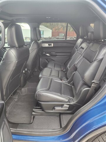 2023 Ford Explorer, $38900.00. Photo 12