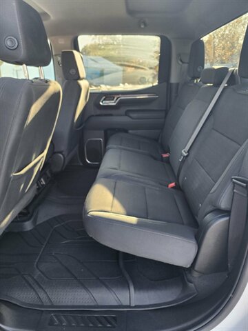 2024 Chevrolet 1500 Crew Cab, $22900.00. Photo 11