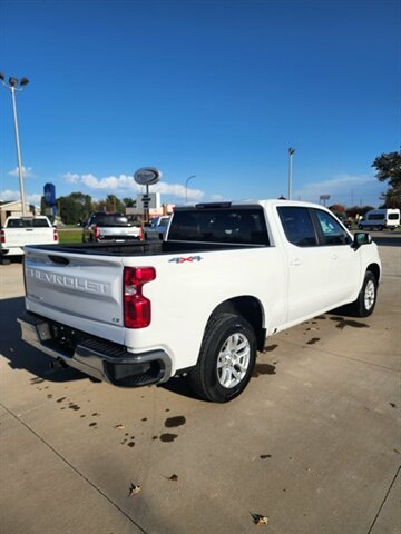 2024 Chevrolet 1500 Crew Cab, $22900.00. Photo 6