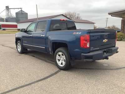 2017 Chevrolet 1500 Crew Cab, $25999. Photo 10