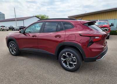 2024 Chevrolet Trax, $. Photo 9