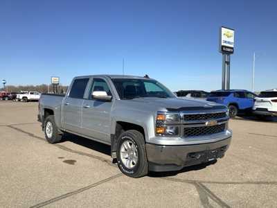 2015 Chevrolet 1500 Crew Cab, $21999. Photo 3