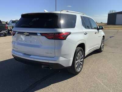 2022 Chevrolet Traverse, $36999. Photo 11