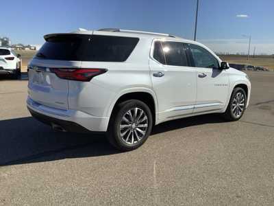 2022 Chevrolet Traverse, $36999. Photo 12