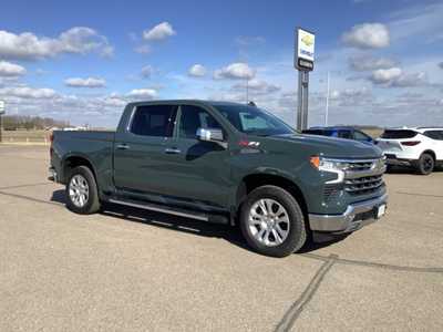 2025 Chevrolet 1500 Crew Cab, $. Photo 2