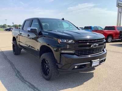 2020 Chevrolet 1500 Crew Cab, $28599. Photo 3