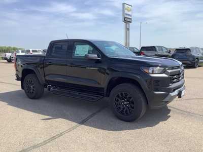 2025 Chevrolet Colorado Crew Cab, $44390. Photo 2