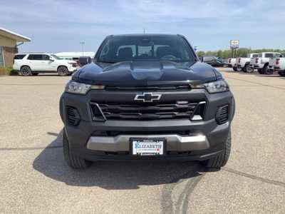 2025 Chevrolet Colorado Crew Cab, $44390. Photo 4