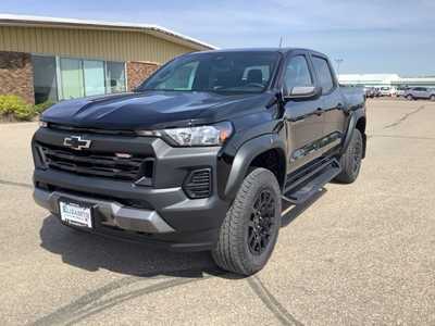 2025 Chevrolet Colorado Crew Cab, $44390. Photo 6