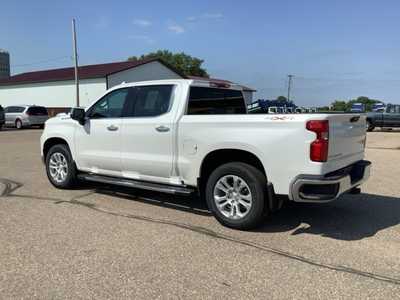 2023 Chevrolet 1500 Crew Cab, $43299. Photo 8