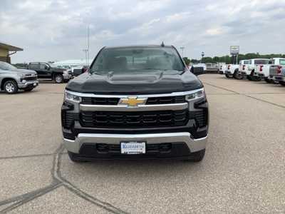 2025 Chevrolet 1500 Crew Cab, $55999. Photo 4