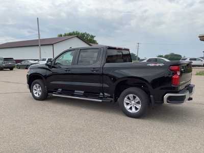 2025 Chevrolet 1500 Crew Cab, $55999. Photo 8