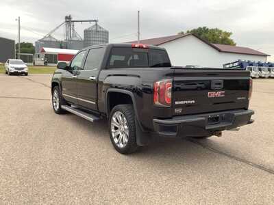 2018 GMC 1500 Crew Cab, $24599. Photo 9