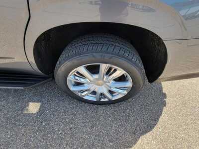 2021 Chevrolet Tahoe, $49999. Photo 6