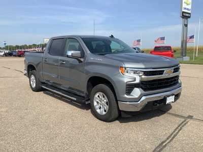 2023 Chevrolet 1500 Crew Cab, $38599. Photo 3