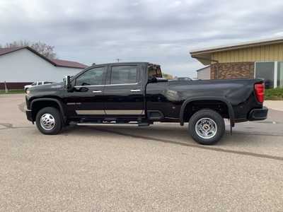 2022 Chevrolet 3500 Crew Cab, $65499. Photo 12