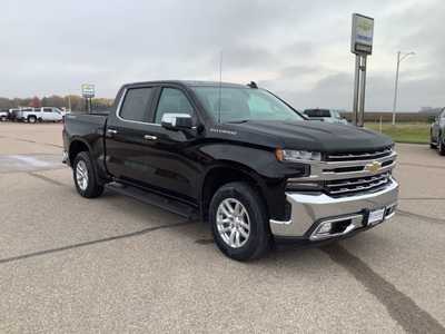 2020 Chevrolet 1500 Crew Cab, $29999. Photo 4