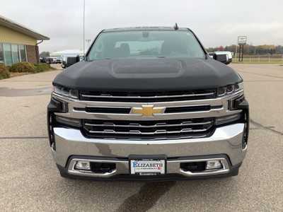 2020 Chevrolet 1500 Crew Cab, $29999. Photo 5