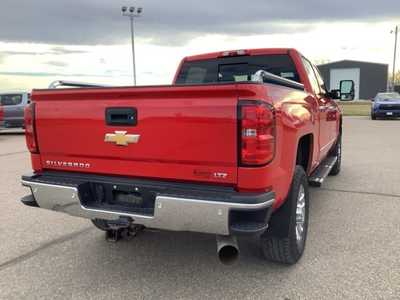 2017 Chevrolet 3500 Crew Cab, $31299. Photo 11