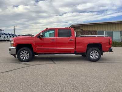 2017 Chevrolet 3500 Crew Cab, $31299. Photo 7