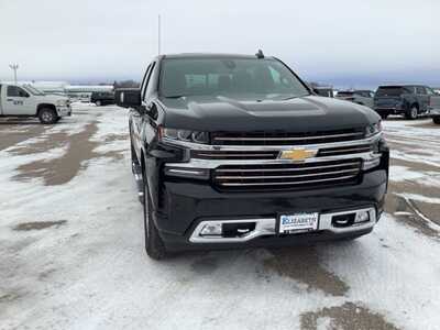 2020 Chevrolet 1500 Crew Cab, $39799. Photo 3