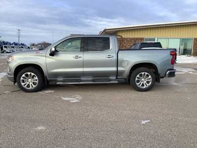 2025 Chevrolet 1500 Crew Cab, $47999. Photo 8