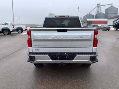 2022 Chevrolet 1500 Crew Cab, $34999. Photo 10
