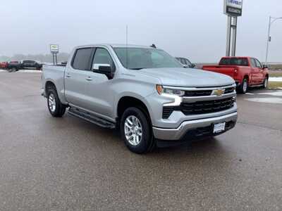 2022 Chevrolet 1500 Crew Cab, $34999. Photo 3