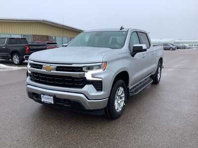 2022 Chevrolet 1500 Crew Cab, $34999. Photo 5