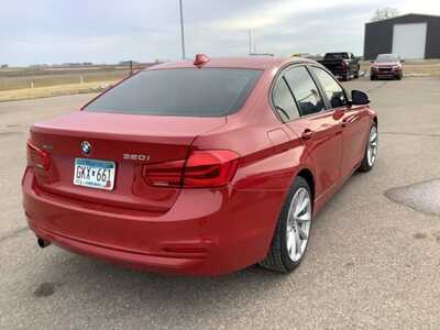 2017 BMW 3 Series, $10999. Photo 11