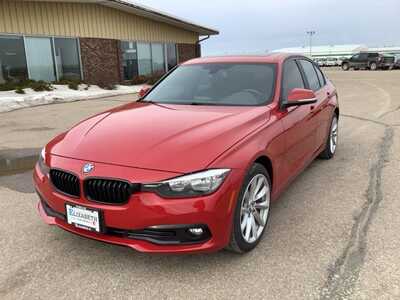 2017 BMW 3 Series, $10999. Photo 5