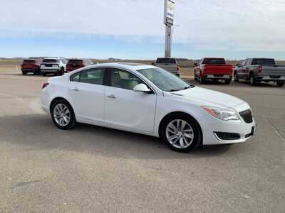 2014 Buick Regal, $10999. Photo 2
