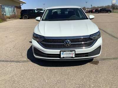 2022 Volkswagen Jetta, $17299. Photo 4