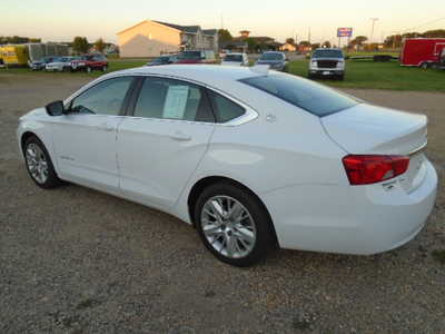 2018 Chevrolet Impala, $11900. Photo 4