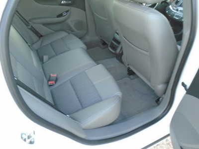 2018 Chevrolet Impala, $11900. Photo 9