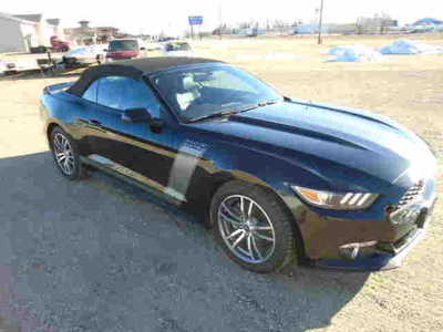 2015 Ford Mustang, $12900. Photo 5