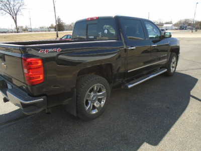 2014 Chevrolet 1500 Crew Cab, $8900. Photo 4