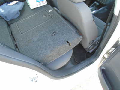 2008 Volkswagen Rabbit, $2500. Photo 8