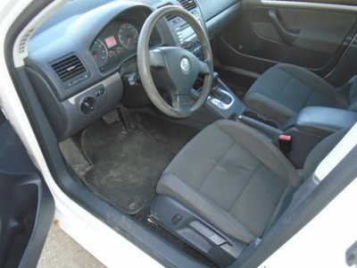 2008 Volkswagen Rabbit, $2500. Photo 9