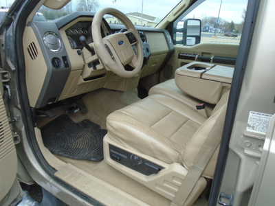 2008 Ford F350 Crew Cab, $7500. Photo 10
