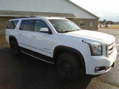 2016 GMC Yukon XL, $11500. Photo 5