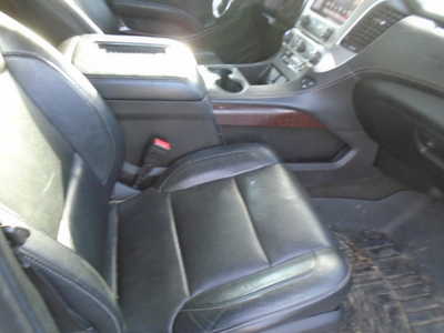 2016 GMC Yukon XL, $11500. Photo 6