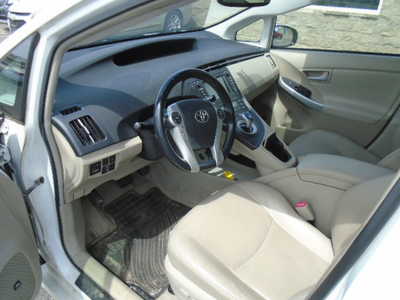 2010 Toyota Prius, $4500. Photo 9