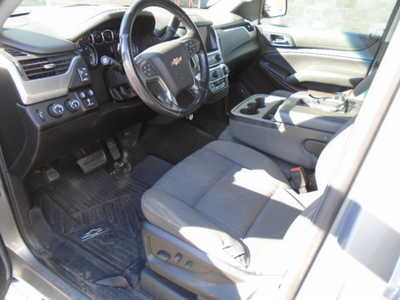 2018 Chevrolet Suburban, $16900. Photo 10