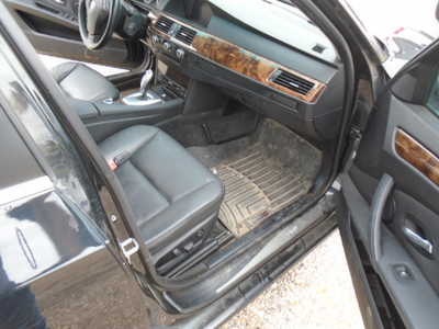 2010 BMW 5 Series, $2900. Photo 7