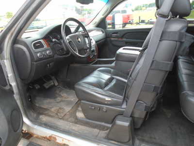 2011 Chevrolet 2500 Ext Cab, $3900. Photo 7