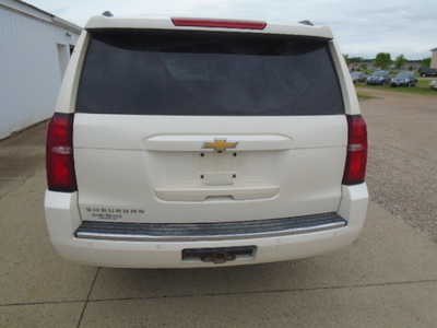 2015 Chevrolet Suburban, $7900. Photo 3