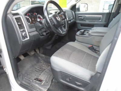 2017 Dodge 3500 Crew Cab, $19900. Photo 10